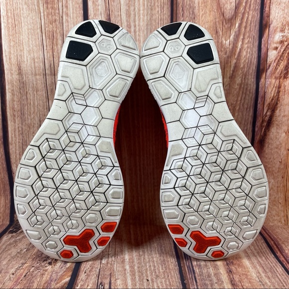 Nike Free 4.0 Flyknit Women's Size 8 Running Shoes Sneakers - Picture 7 of 8